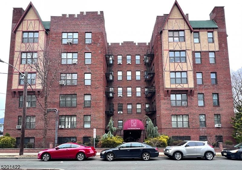 1st image of 5 Pomona Ave APT 4D