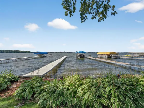 2706 Waunona Way, Madison, WI 53713