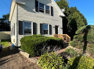 2 Dimasi Ct, West Warwick, RI 02893