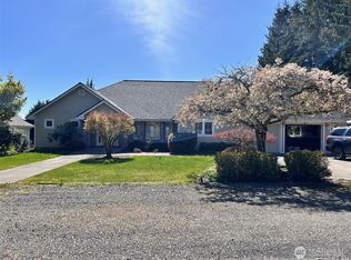 127 Germaine Dr, Chehalis, WA 98532