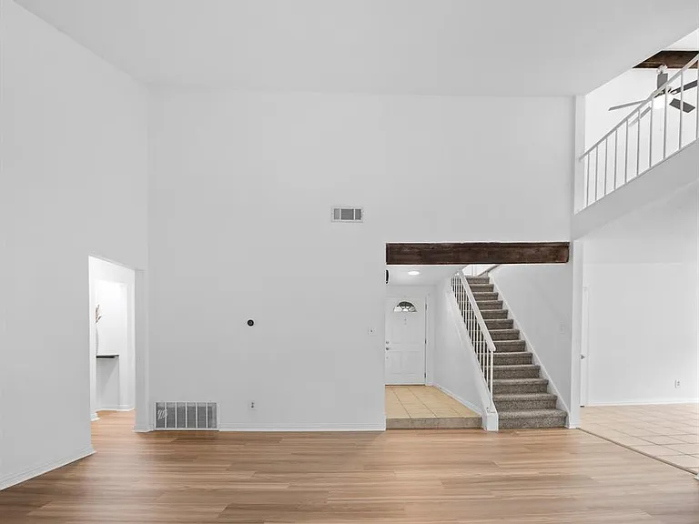 1401 Meadowmear Dr — Photo 13