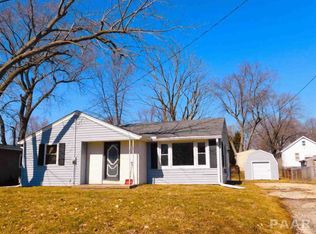 409 Smith St, Creve Coeur, IL 61610