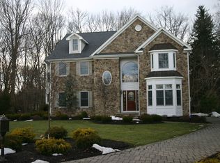10 Twombly Ln, Madison, NJ 07940
