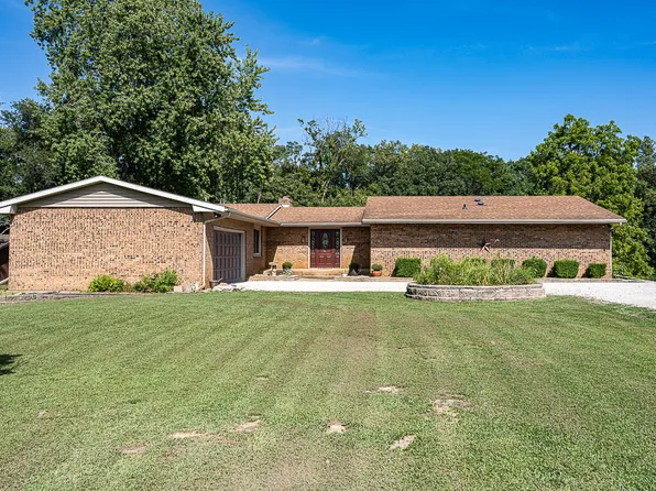 19079 N 25 East Rd, Danvers, IL 61732