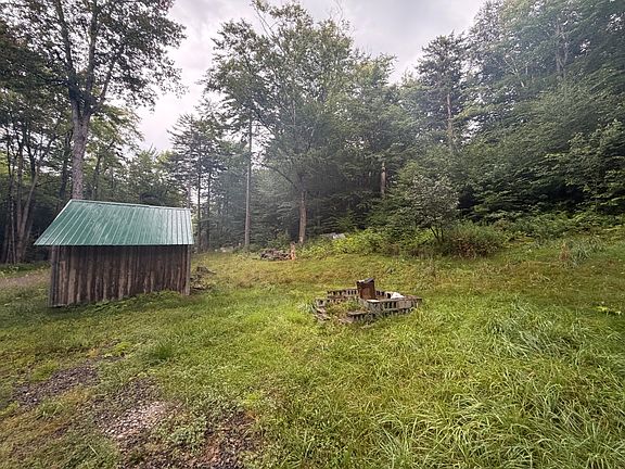 4th image of 286 California Rd