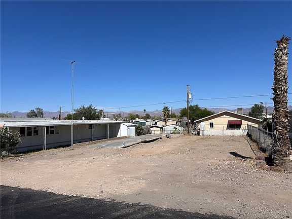 2nd image of 1832 Clearwater Drive