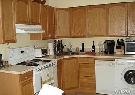 2nd image of 2346 Langen Dr