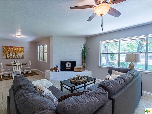 5th image of 204 Spanish Oaks Dr