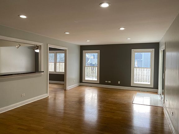 4th image of 246 Tamarack Dr