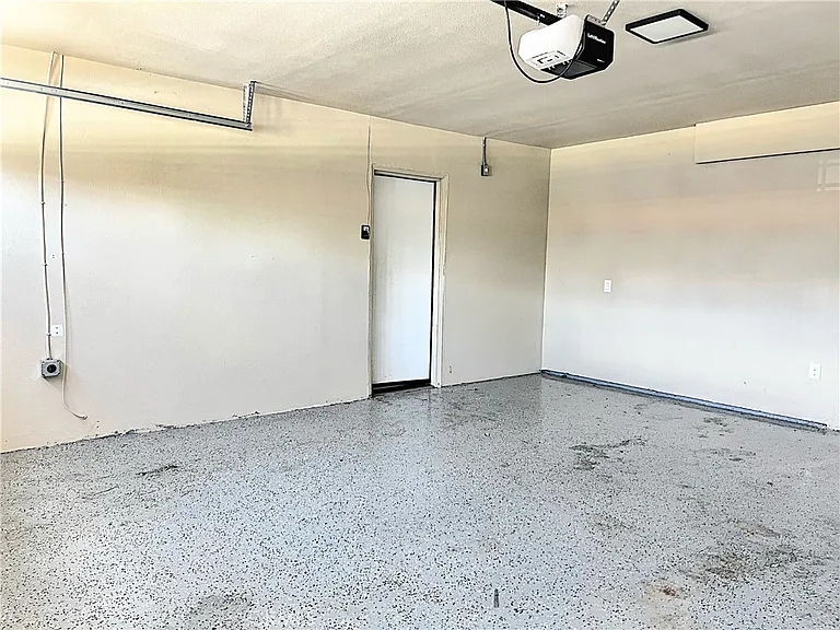 43401 Alep St — Photo 37