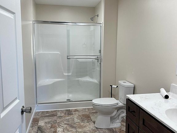 3rd image of 47 Thurman Ave #3