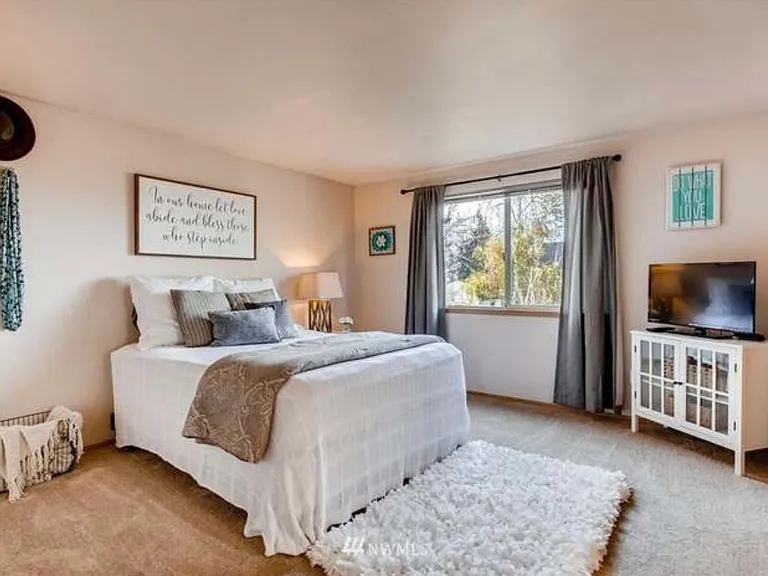 12009 29th Pl NE — Photo 14
