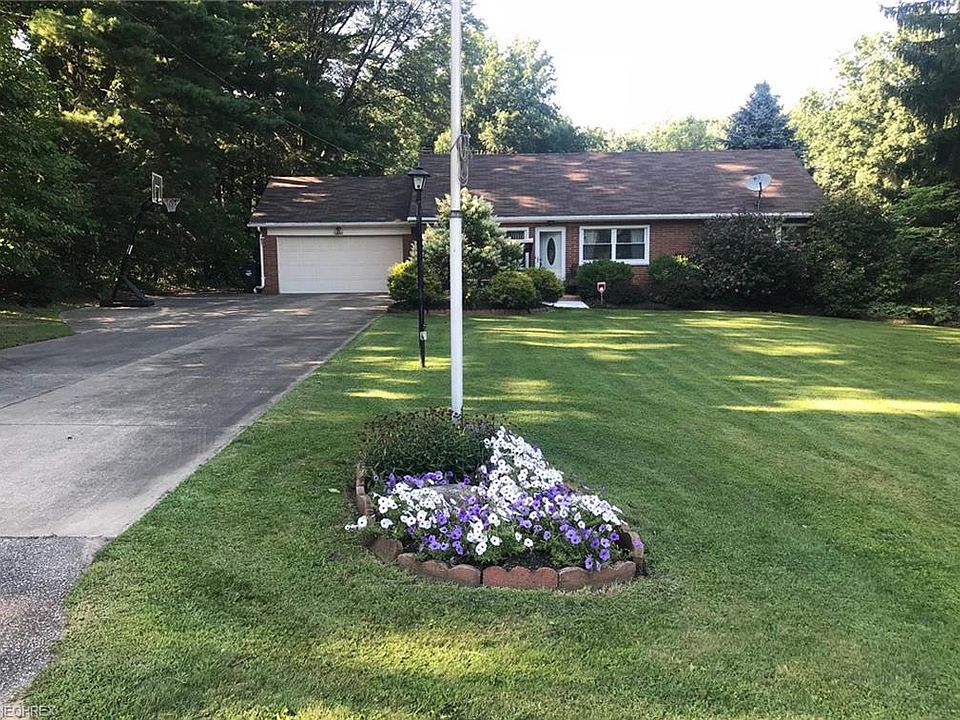 1st image of 3441 Green Dr