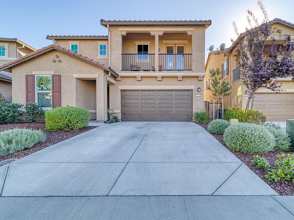 1st image of 2196 Castle Pines Way