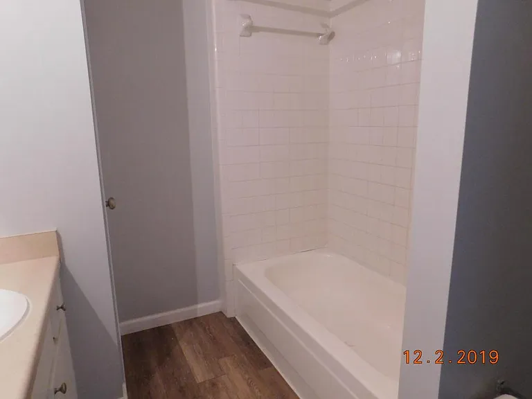 910 N 7th St #B — Photo 13