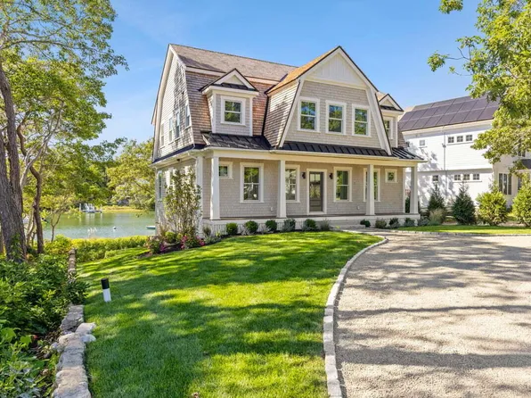 285 Edgewater Drive W, East Falmouth, MA 02536