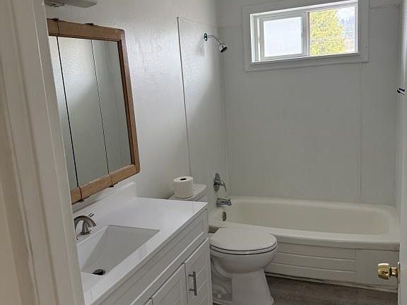4th image of 1104 Mill St APT 3