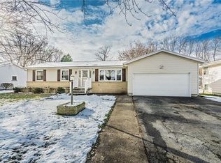 11 Currier Ln, Rochester, NY 14624