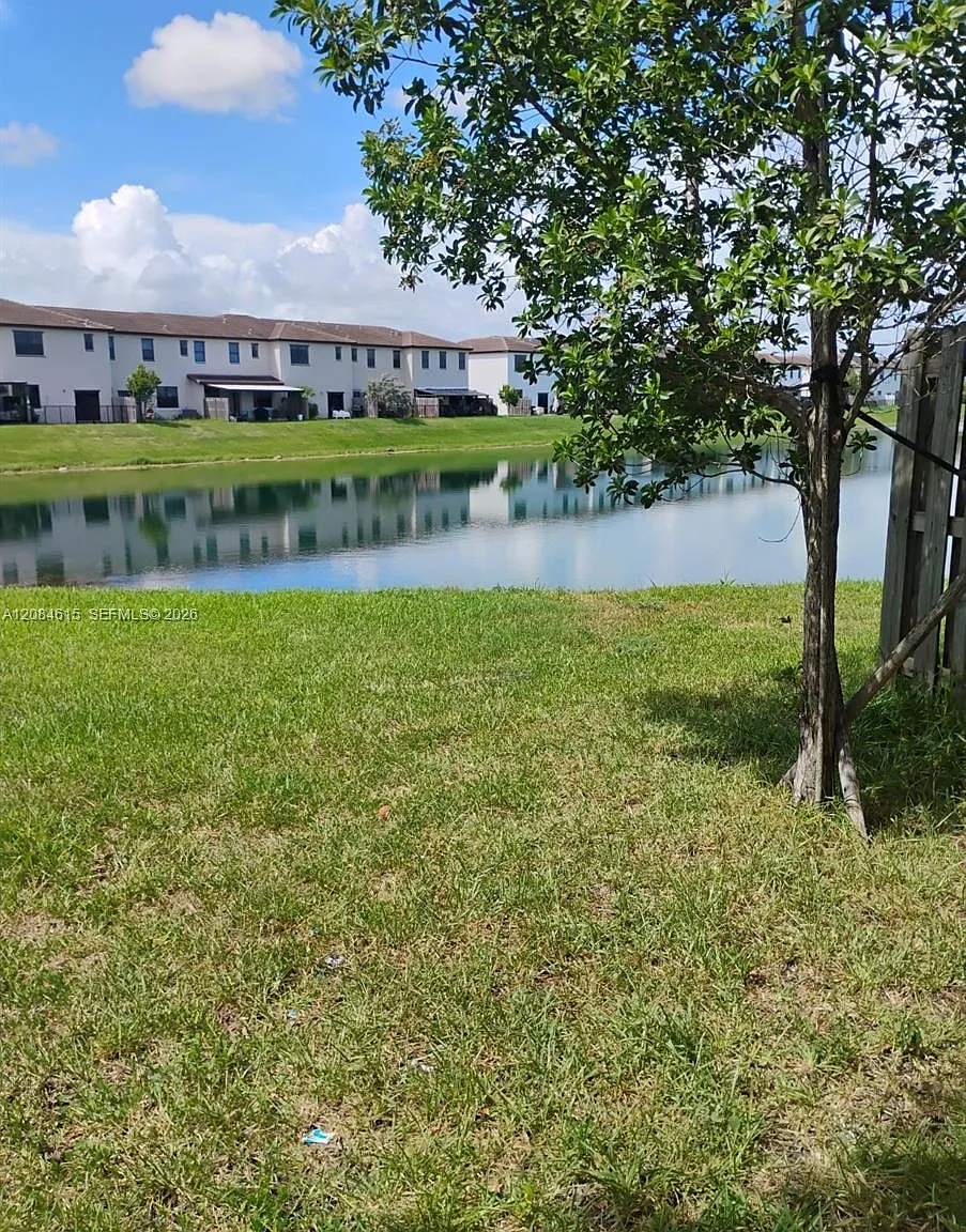 Enclave South Phase 2 — Photo 3