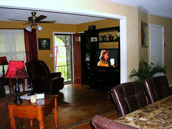 Living Roon