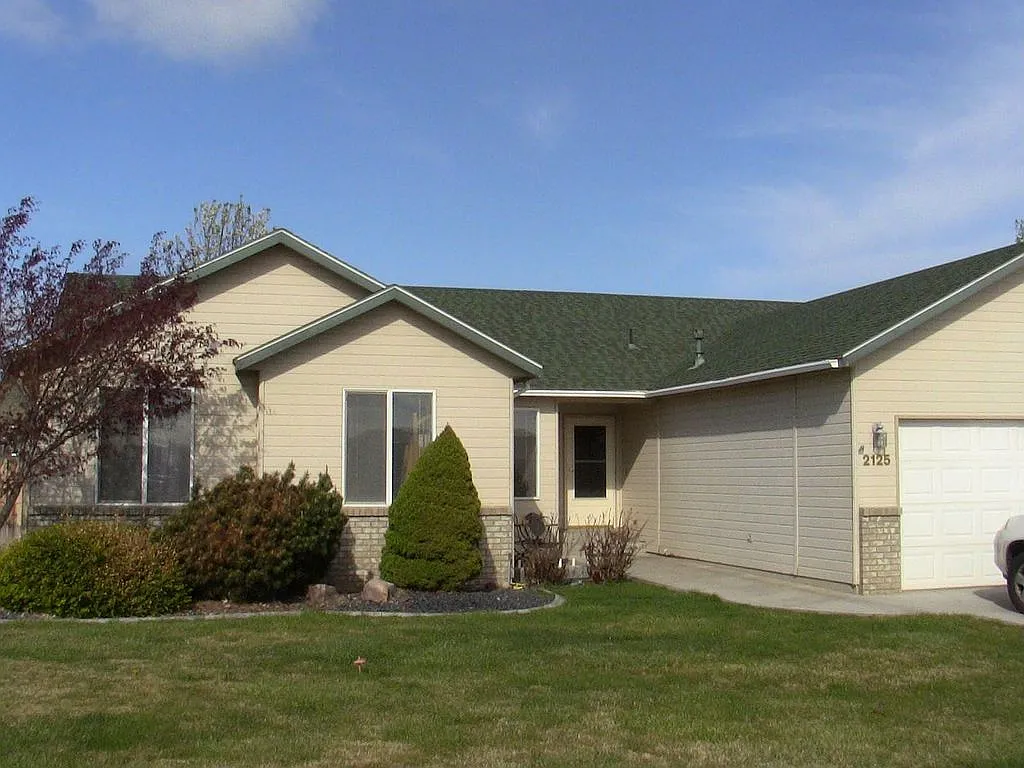 2125 S Arthur Loop photo 1