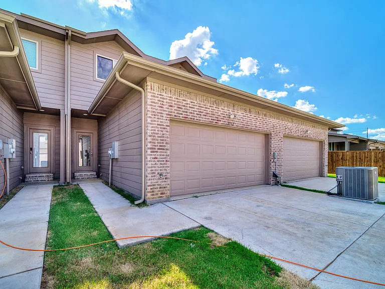 3112 Solana Cir — Photo 31
