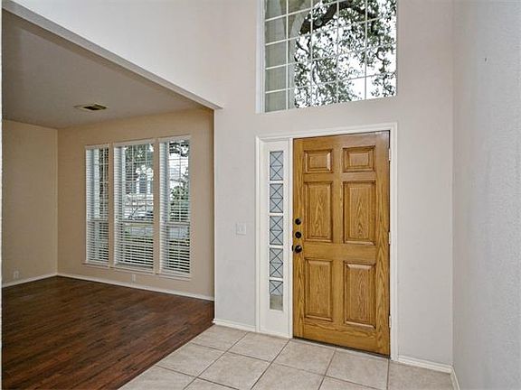 4th image of 11212 Jockey Bluff Dr