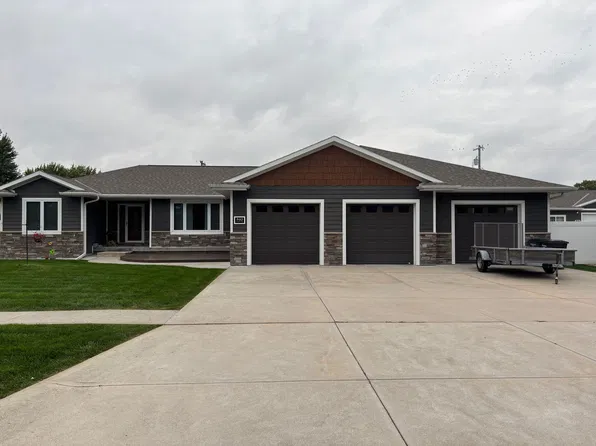 940 S Kansas Ave, Hastings, NE 68901