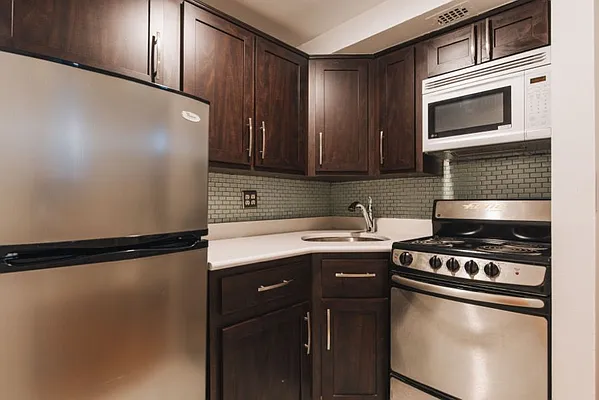 Sold by Harmonycity Corp. | media 32