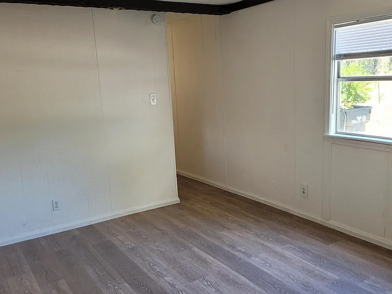 11531 China Spring Rd — Photo 15