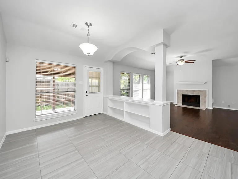 8322 Adler Lake Dr — Photo 21