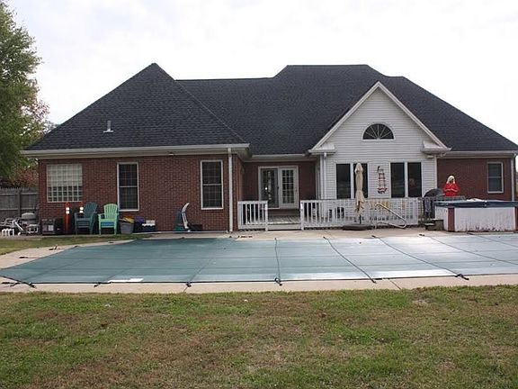 2nd image of 1008 Great Oaks Dr