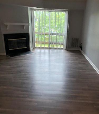 5th image of 6921K Victoria Dr #6921-K