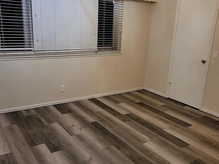 6058 James Alan St — Photo 7