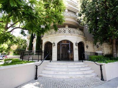 850 N Croft Ave APT 406, Los Angeles, CA, 90069