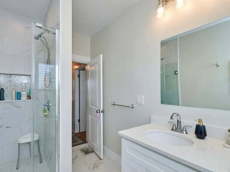 37 G St — Photo 14