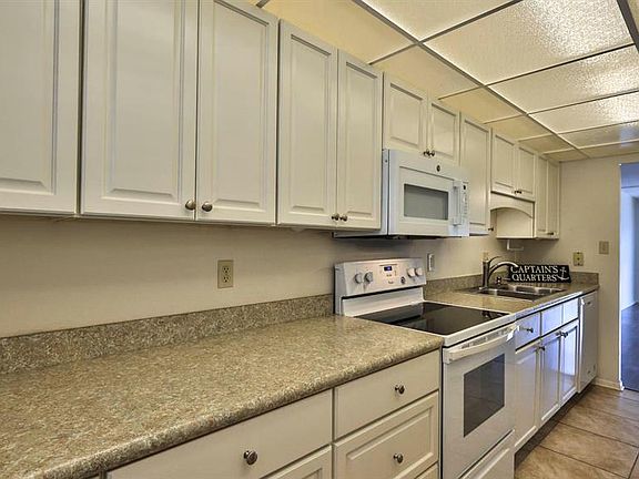 3rd image of 101 N Riverside Dr #2090