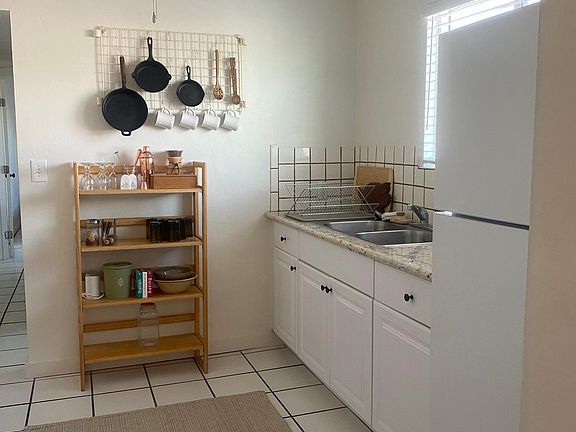 4th image of 2719 N Geronimo Ave #B