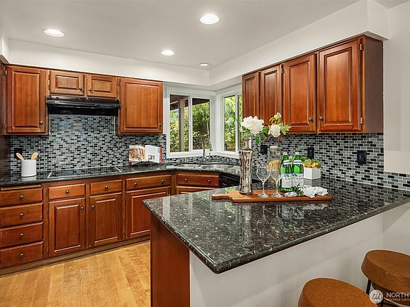 5th image of 8005 NE 150th st