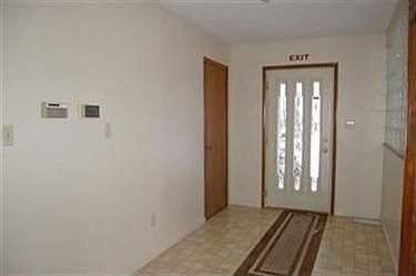 5th image of 41 Leonard Ave