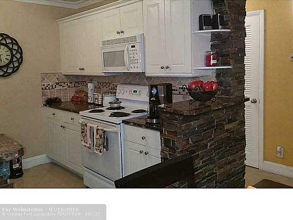 5th image of 760 SE 2nd Ave APT C206