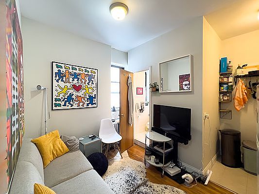 1st image of 128 Thompson St #26A