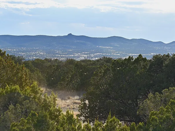 18 Via La Luna Lot 12, Santa Fe, NM 87506
