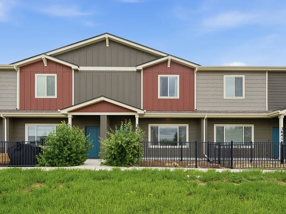 3642 Ronald Reagan Ave #1