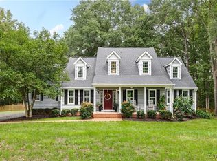 1970 Hawk Town Rd, Maidens, VA 23102