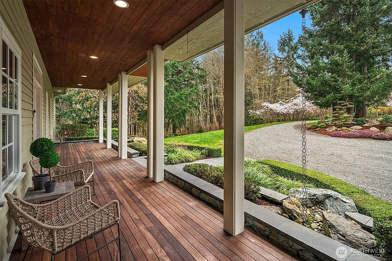 4th image of 18106 115th Avenue SW