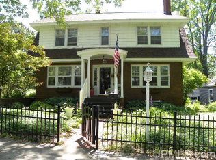 615 E B St, Iron Mountain, MI 49801