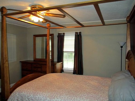 4th image of 401 W. Gilbreath St