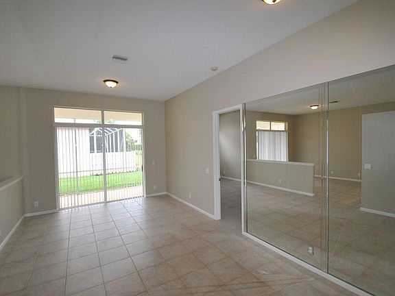 5th image of 5248 Ventura Dr