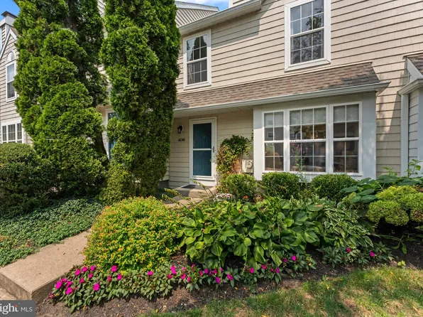 406 Harbour Ridge Ln, Downingtown, PA 19335